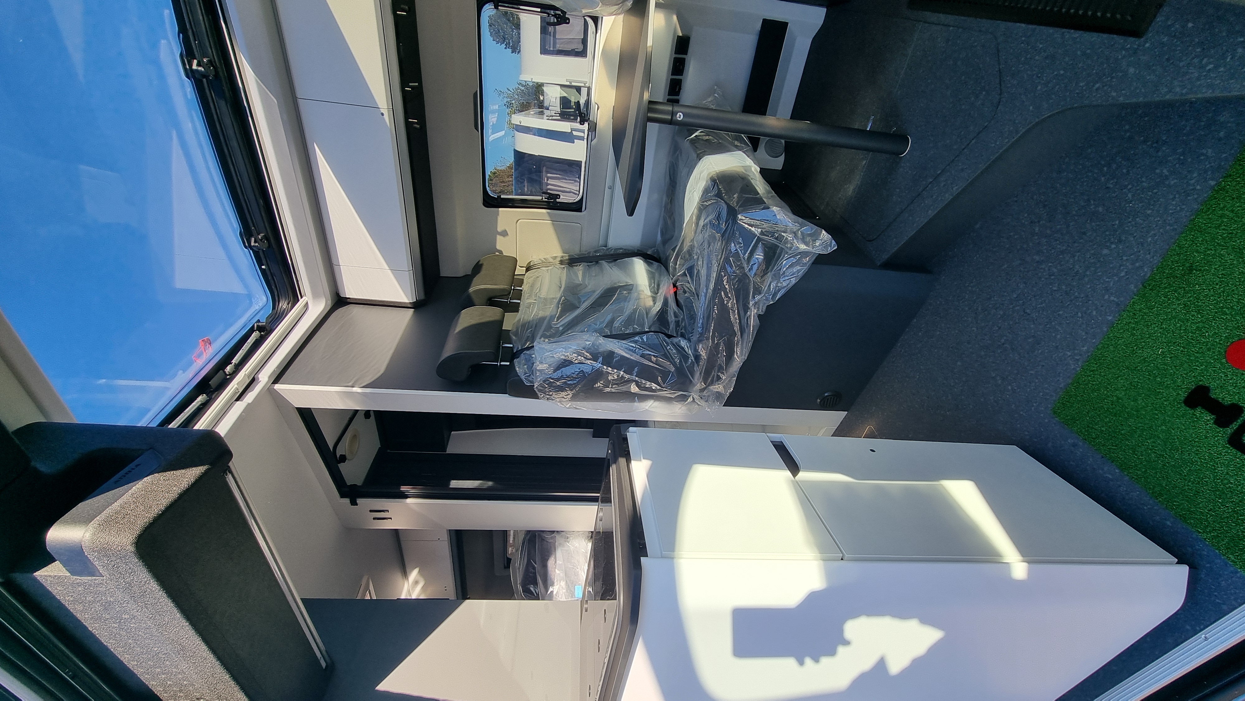 Adria Twin Supreme 640 SGX Adria Twin Supreme 640 SGX