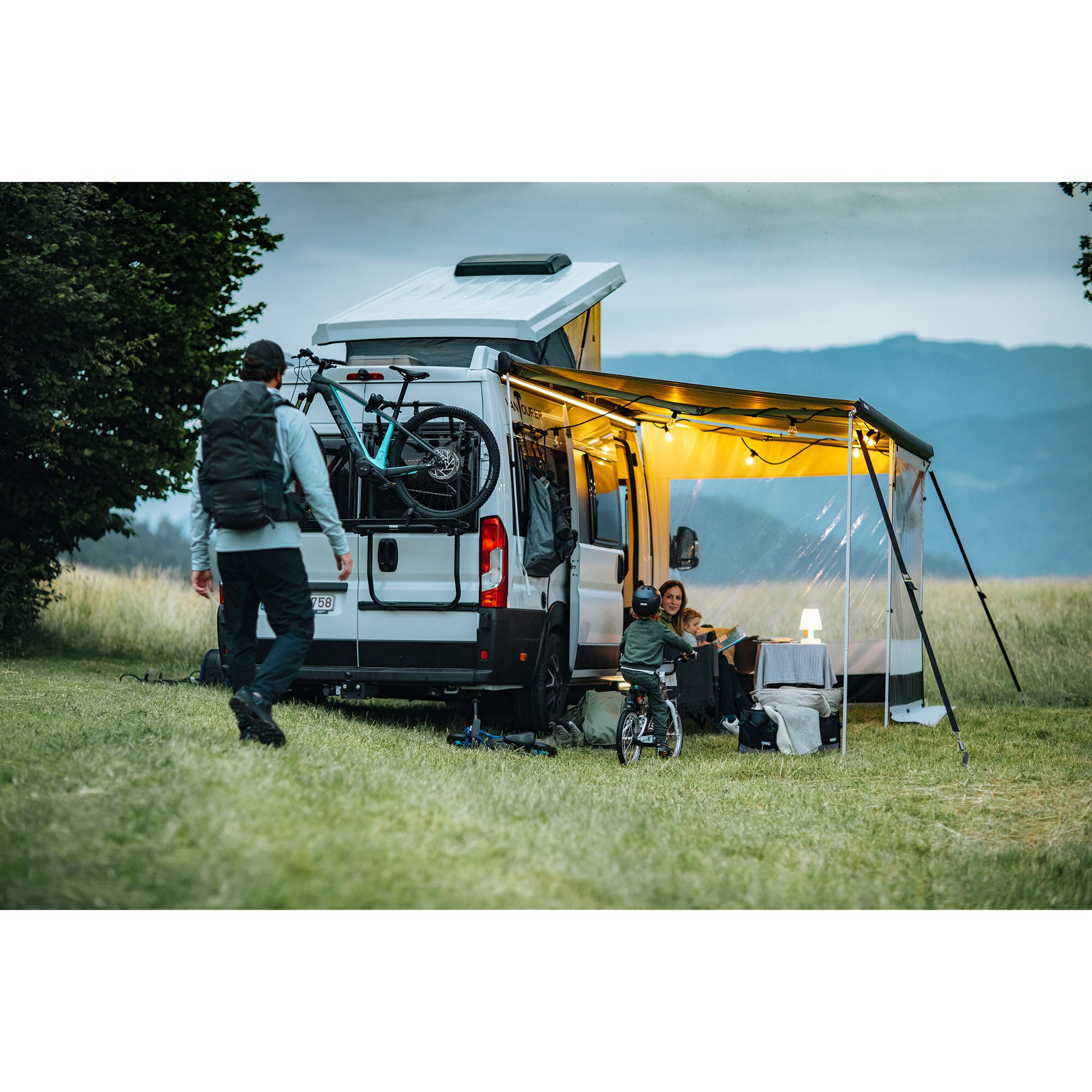 Thule Wandmarkise Omnistor 5200, 3,5m Mystic Grau, Gehäuse silber