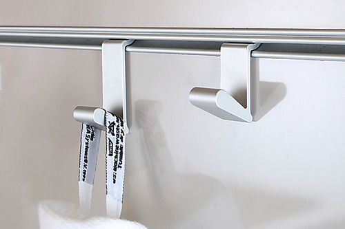  Alu-Haken klein zu Alu-Profilleiste
