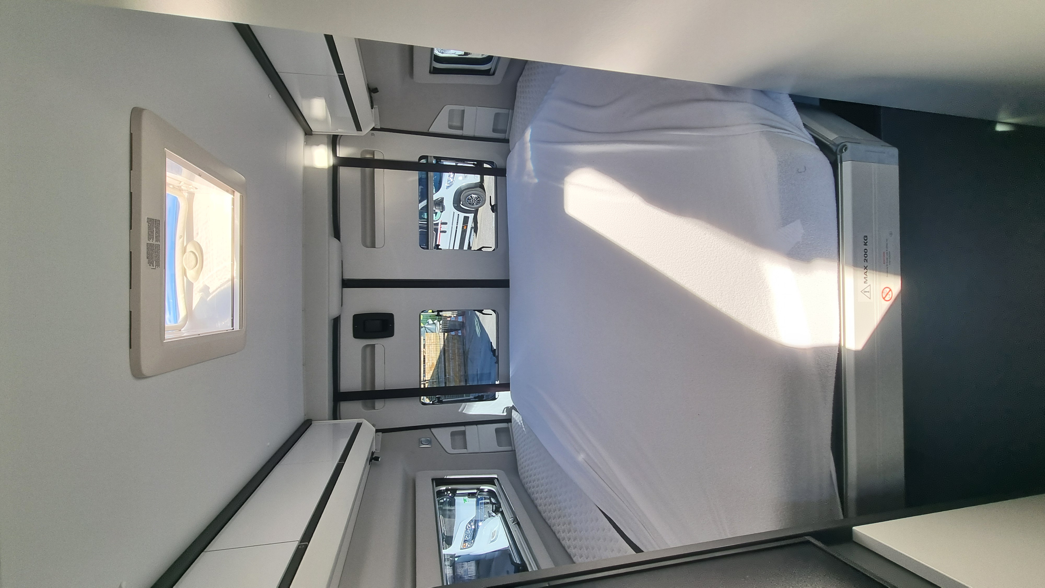 Adria Twin Supreme 640 SGX Adria Twin Supreme 640 SGX