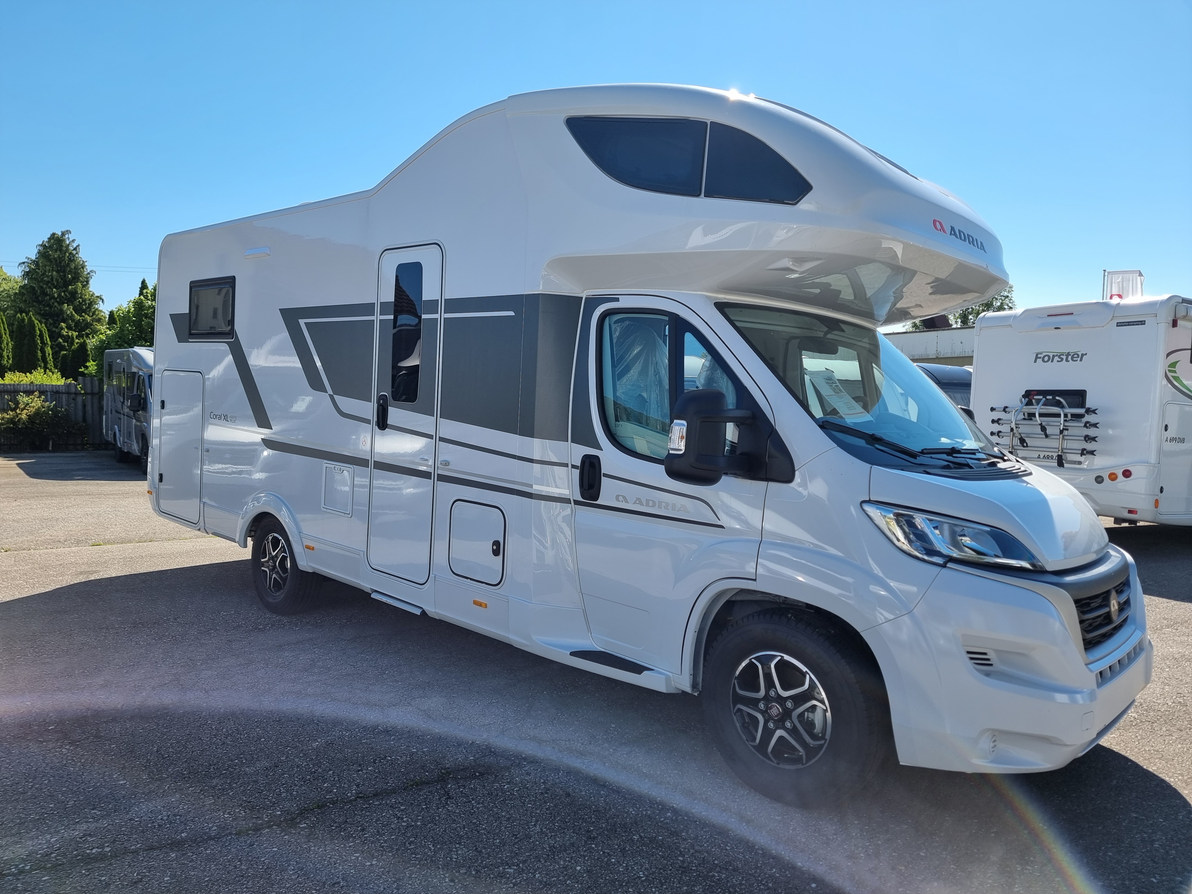 Adria Coral XL Plus 660 SL 