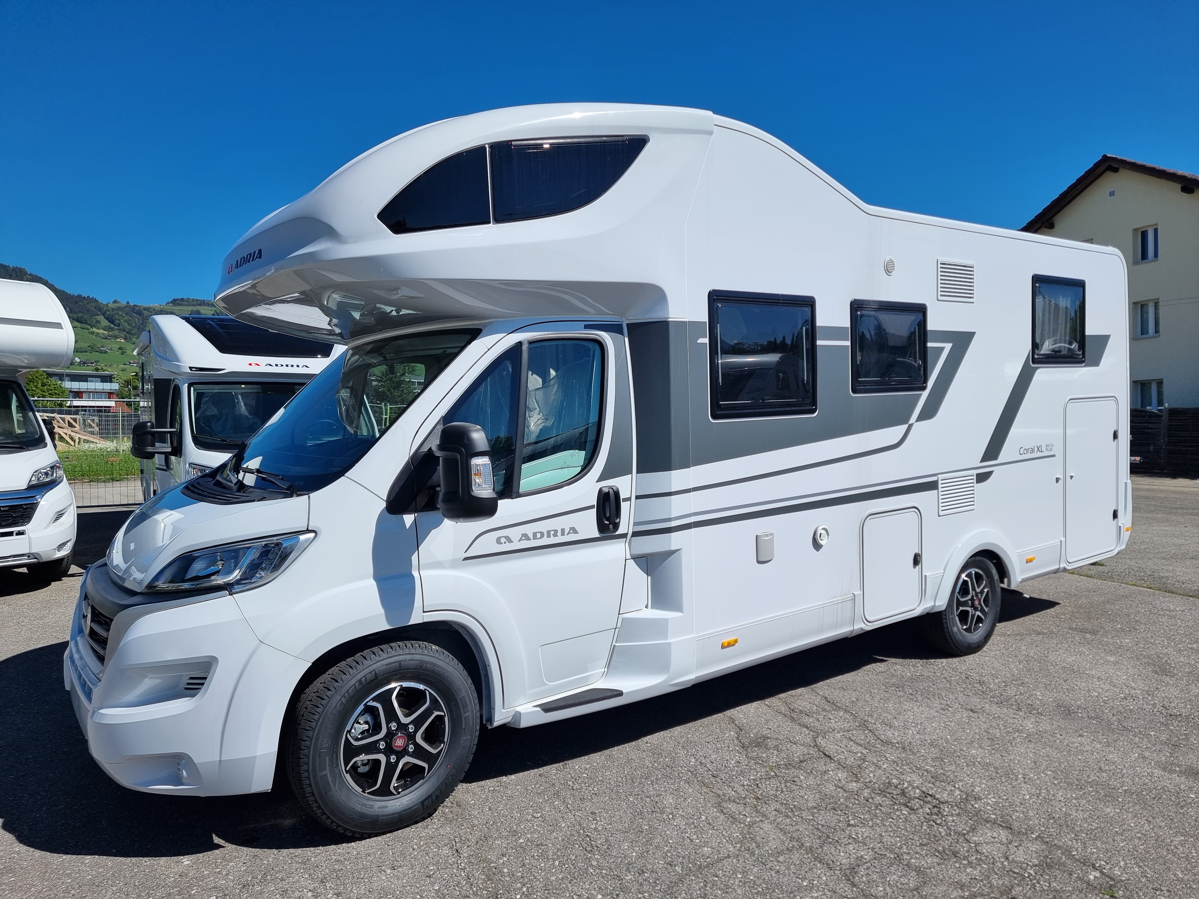 Adria Coral XL Plus 660 SL 