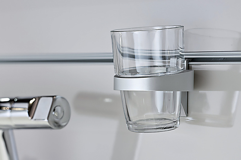  Alu-Glashalter zu Alu-Profilleiste