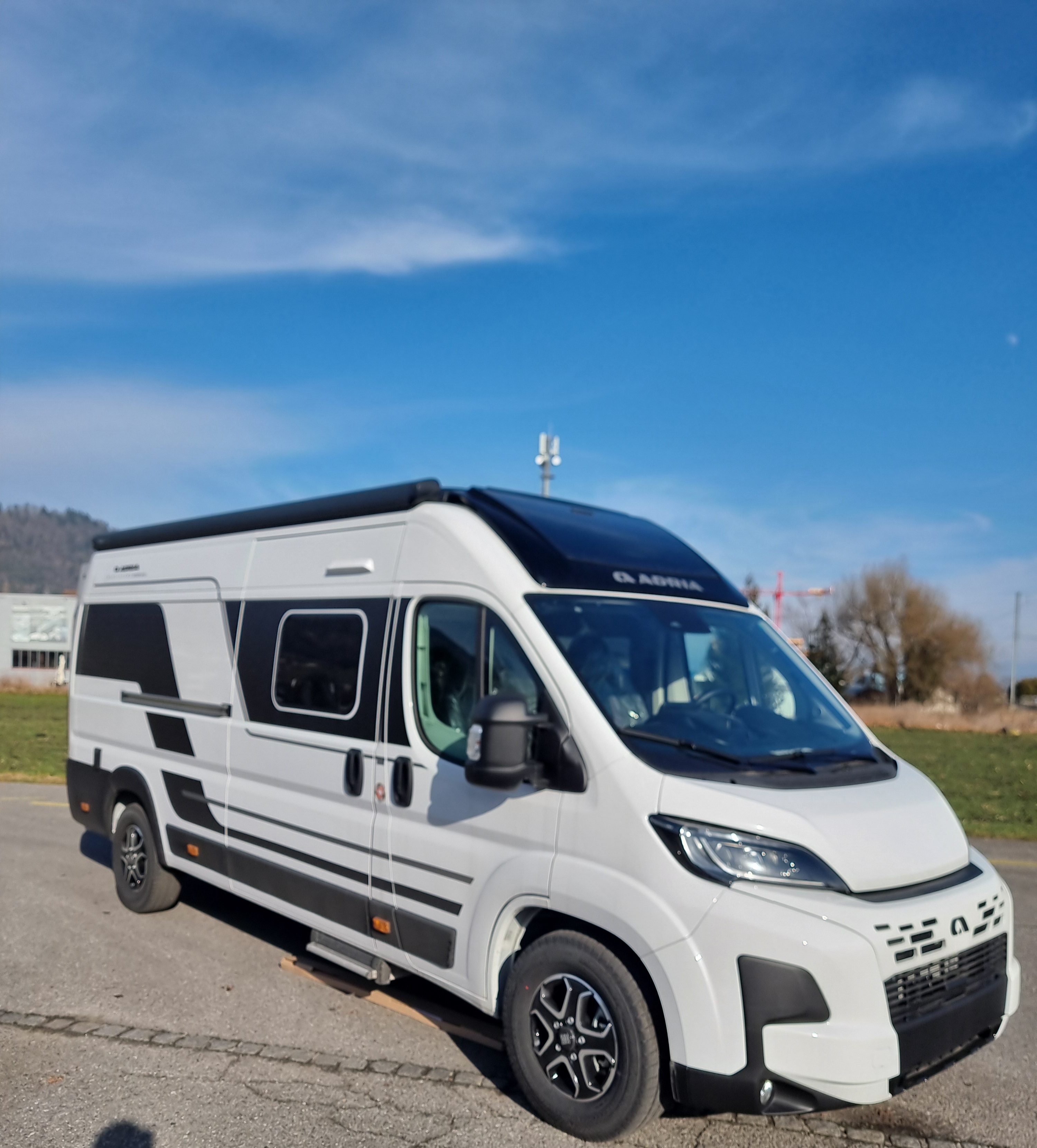 Adria Twin Supreme 640 SPB Family