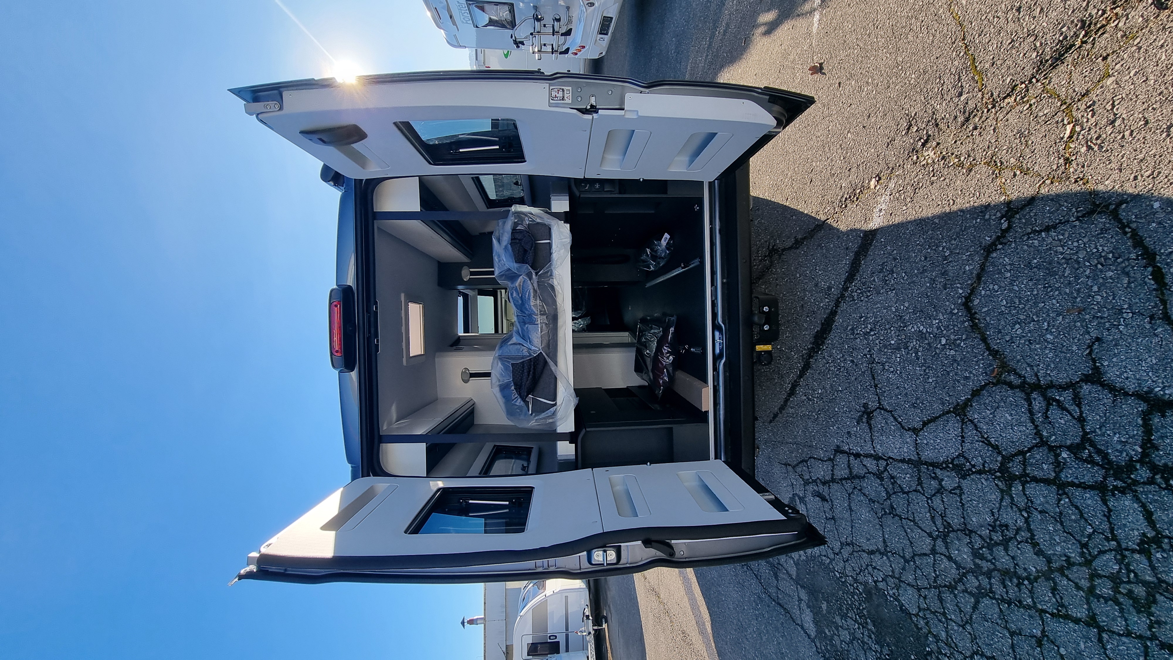 Adria Twin Supreme 640 SGX Adria Twin Supreme 640 SGX